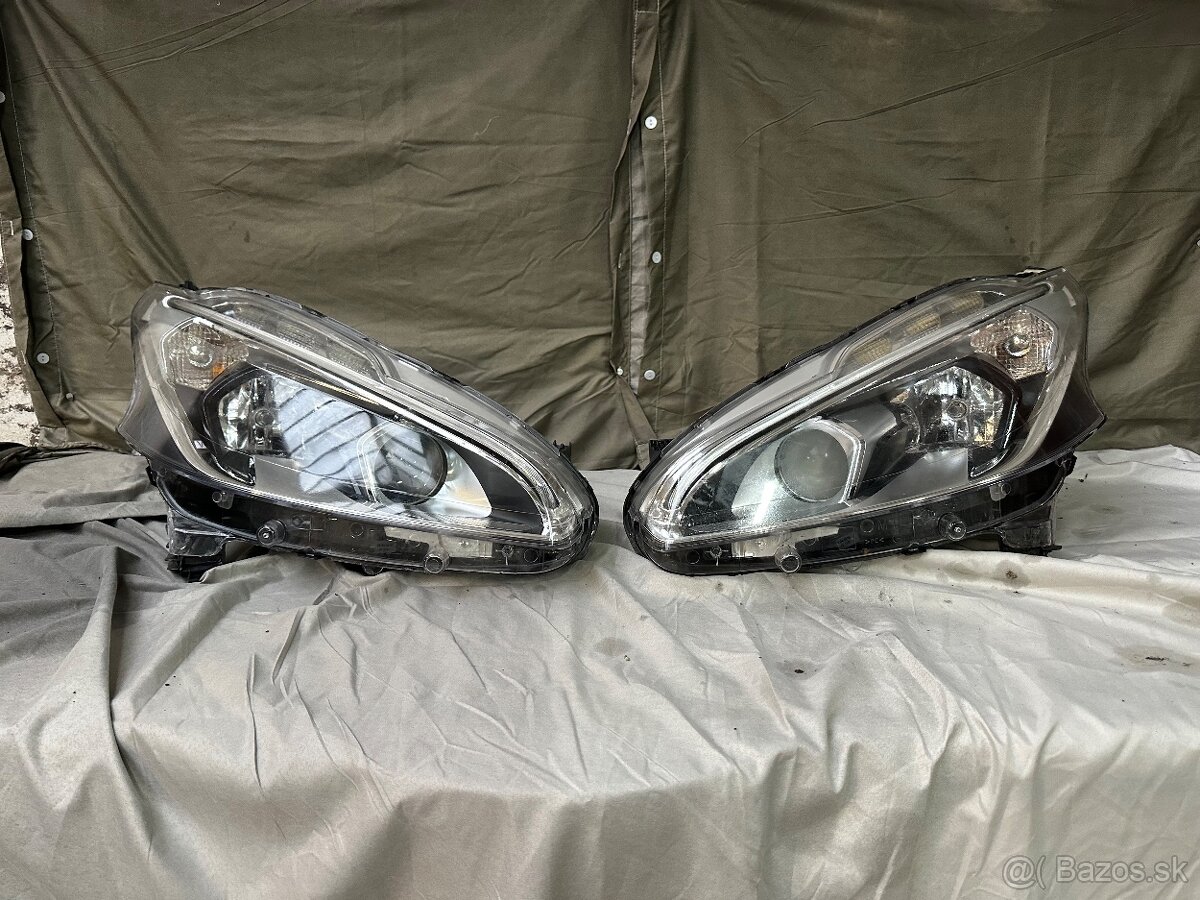 PEUGEOT 208 (od roku 2015) svetlomety LED