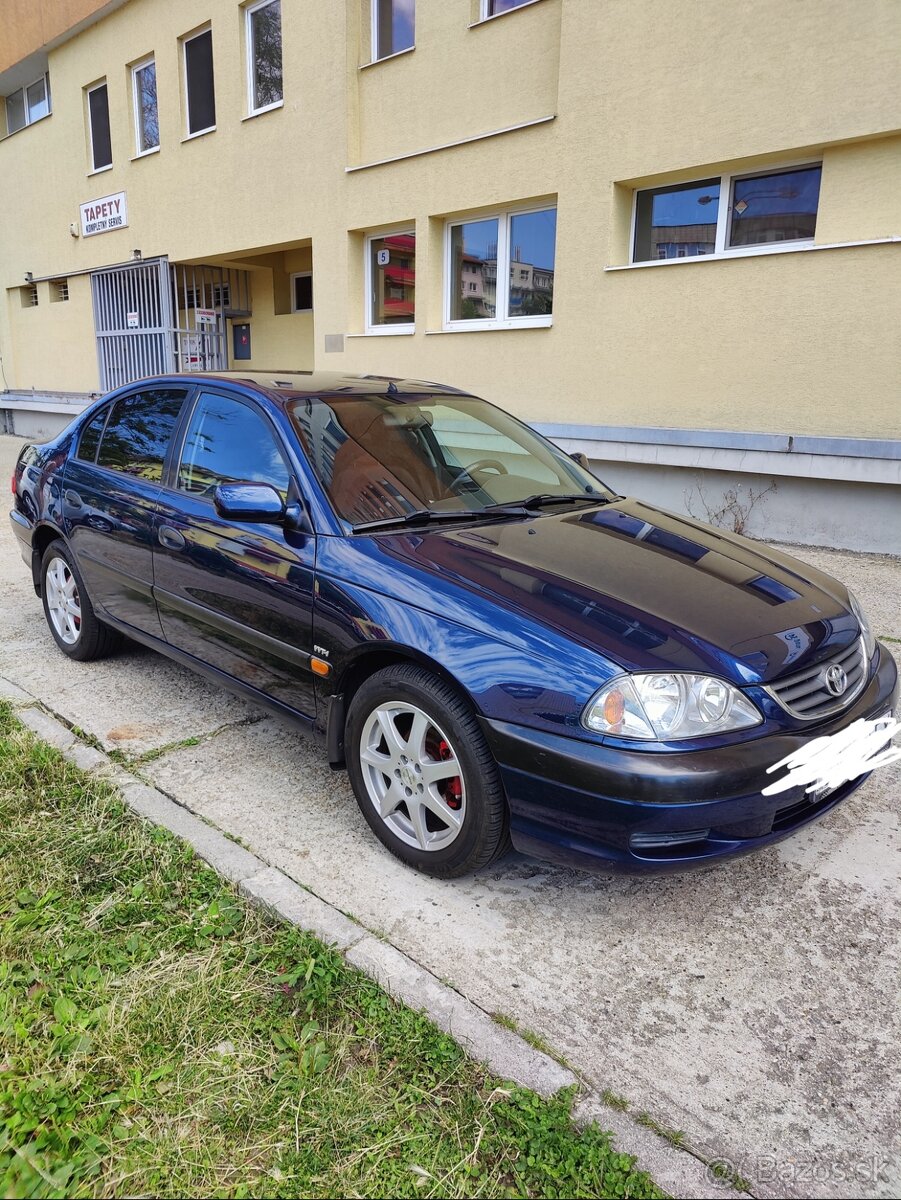 AVENSIS T22