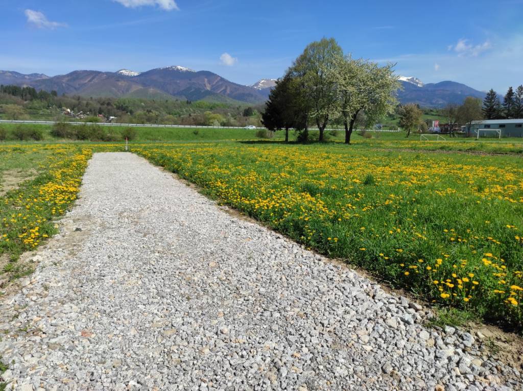 TURANY-Stavebný pozemok 950m2 so sieťami cena v RK