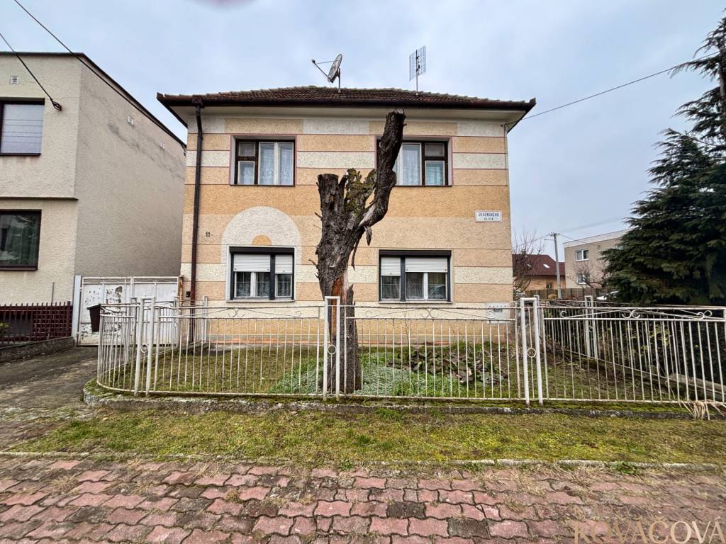 Na predaj rodinný dom, Nemšová