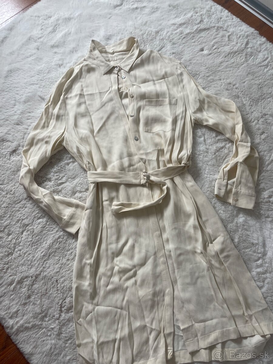 Dámske šaty veľkosť S-M