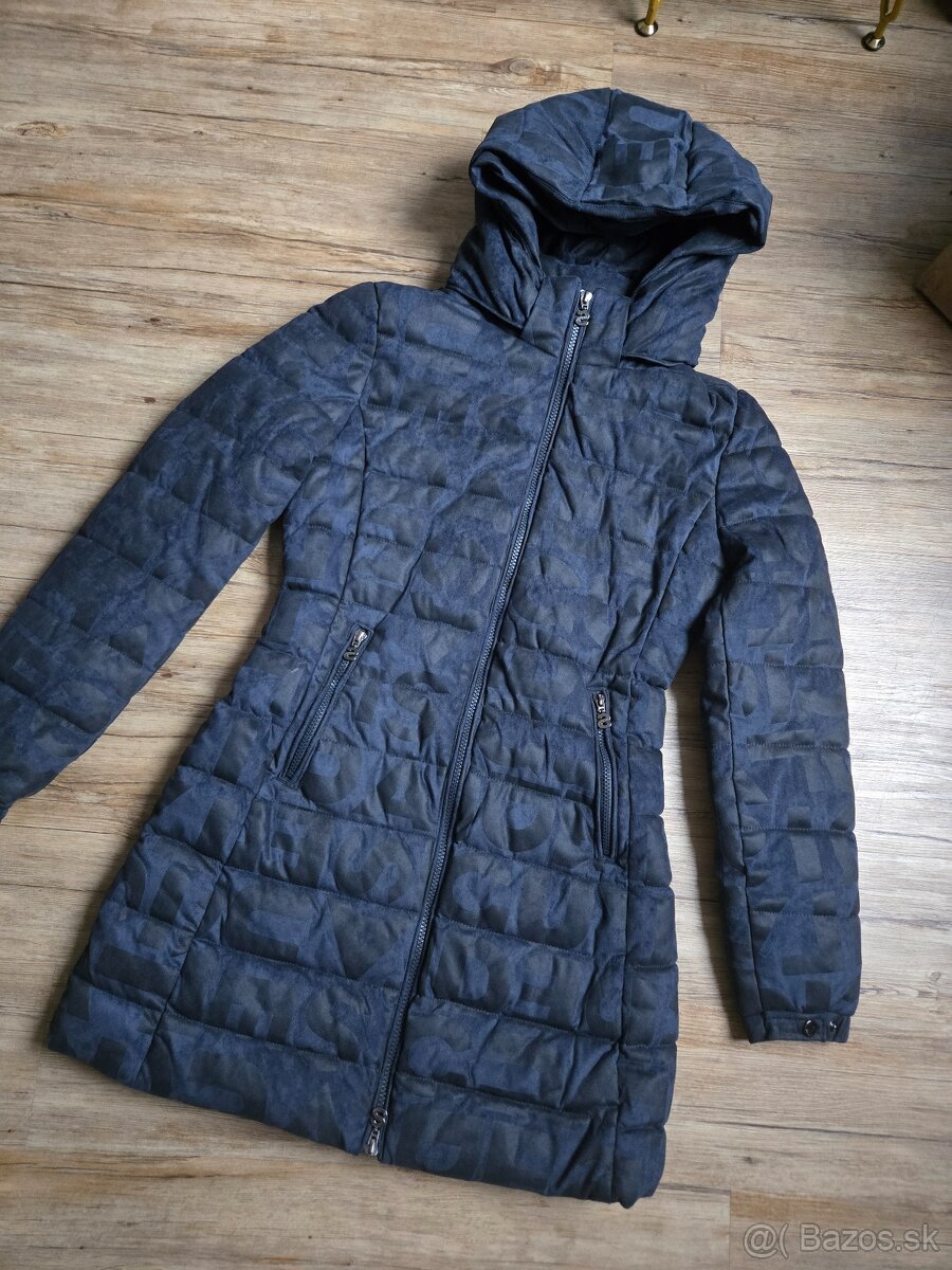 Dámska zimná bunda Desigual – model Padded Letras, veľkosť 3