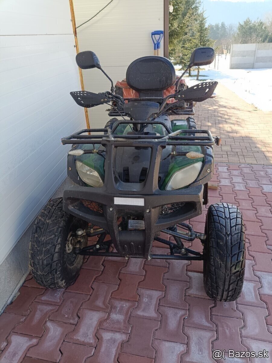 Hecht akumulátorová štvorkolka