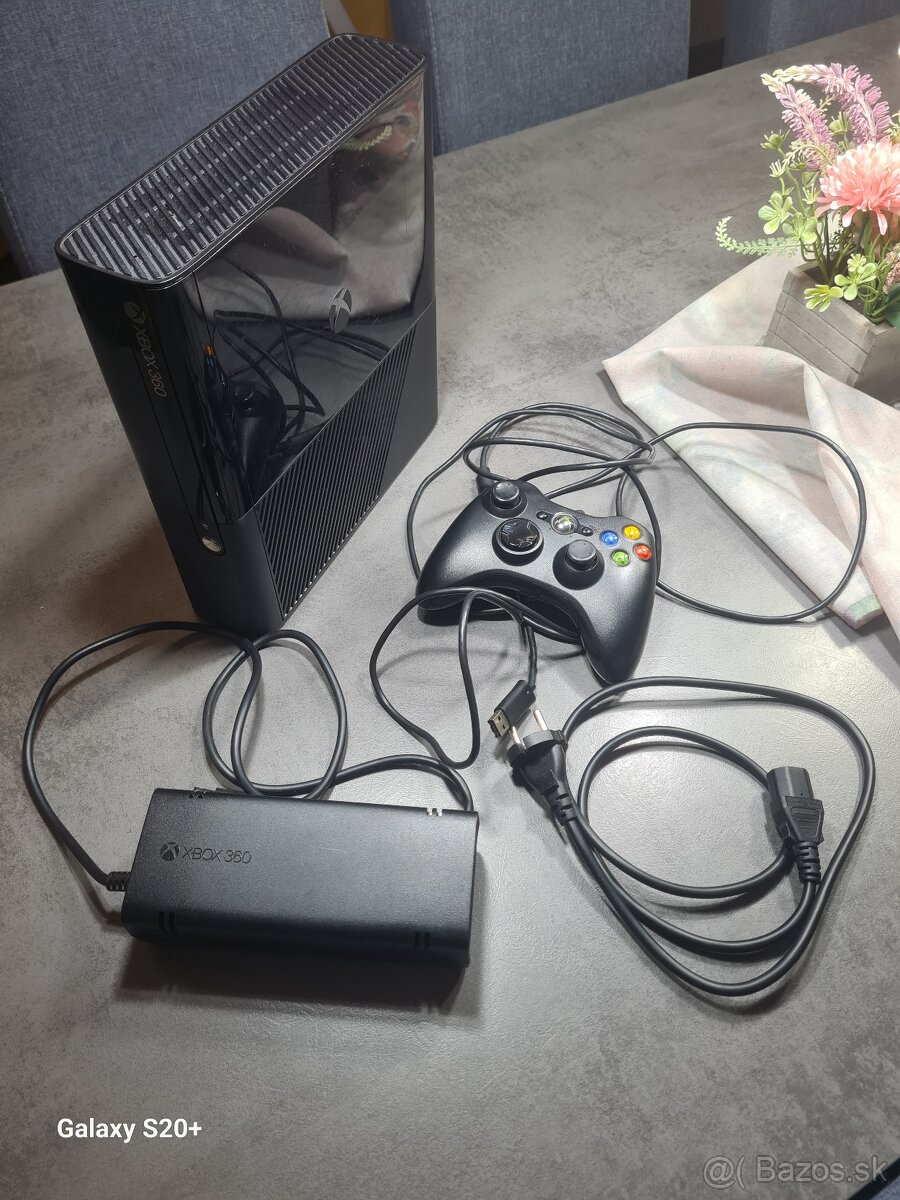 Xbox 360E 250GB