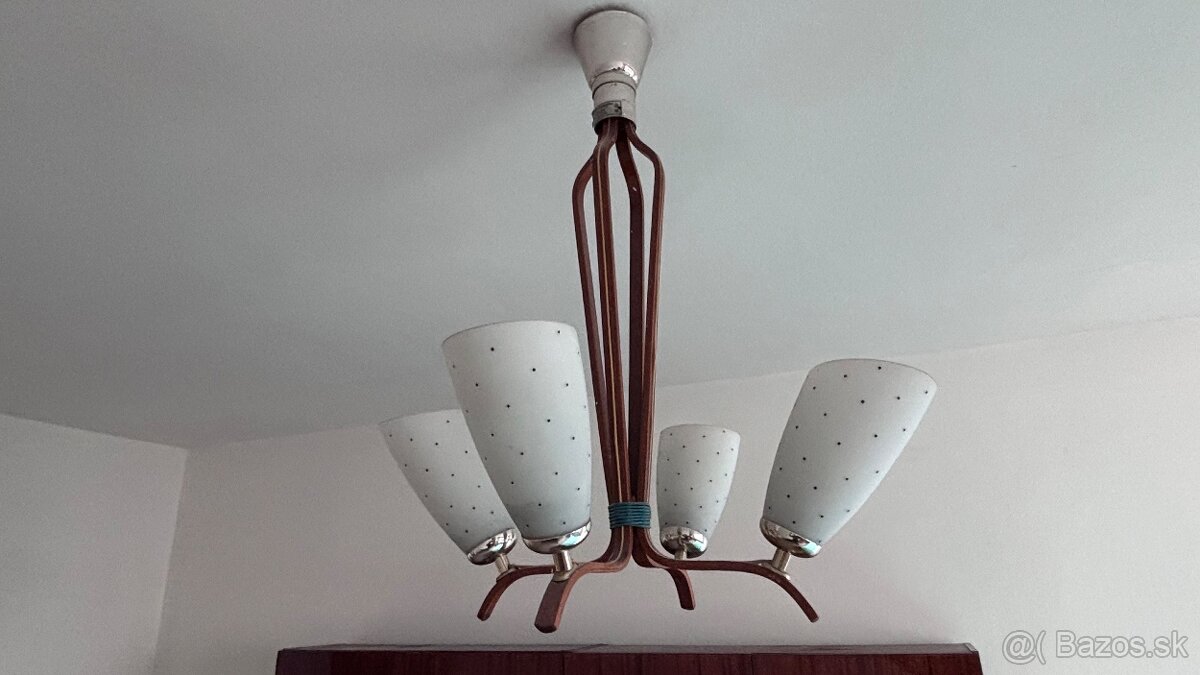 Predam stvorramenny luster