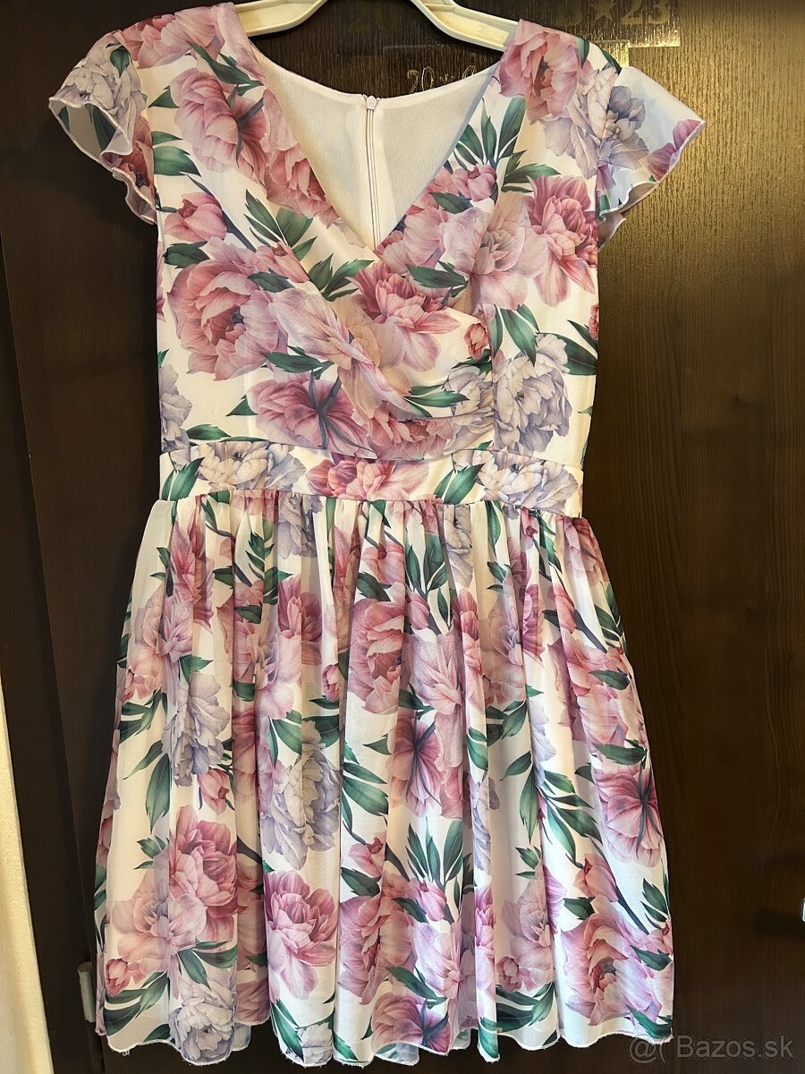 Spoločenské / letné šaty - krátke