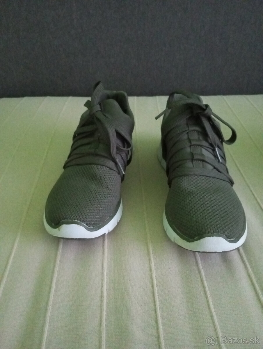 Dámske tenisky č.38