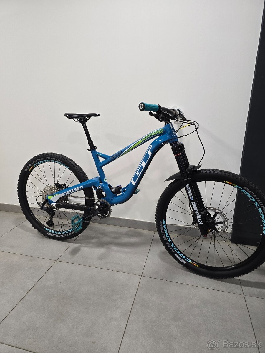 GT Force X velkost M