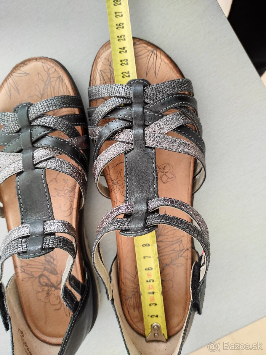 Dámske kožené sandále Remonte 38 nenosené