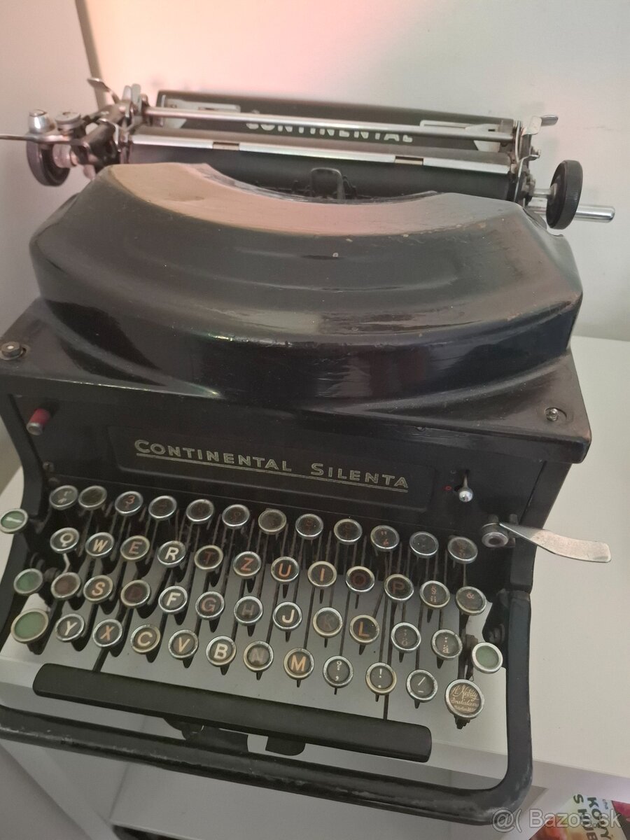 Historický písací stroj CONTINENTAL SILENTA