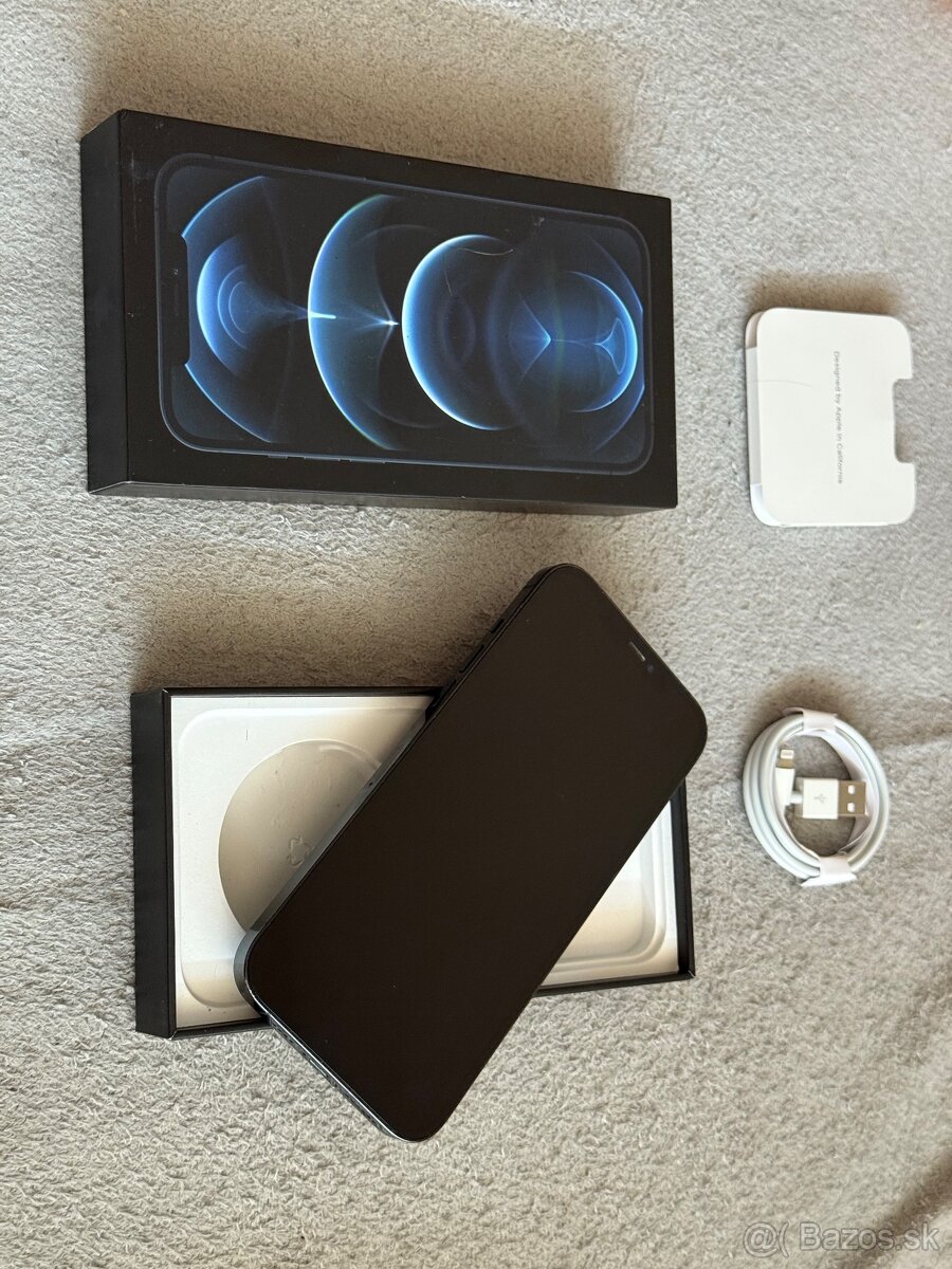Predám Apple iPhone 12 PRO MAX 256GB Blue Minimálne známky