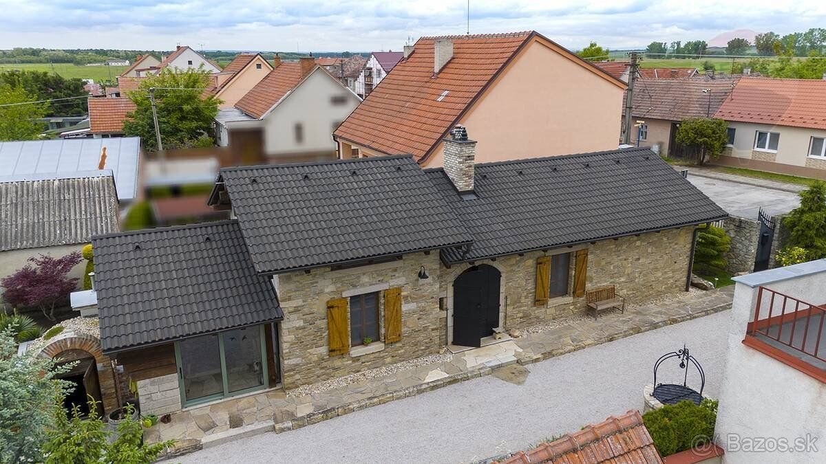 VÝNIMOČNÁ PONUKA - Na predaj 3-izbový rodinný dom v meste Gb