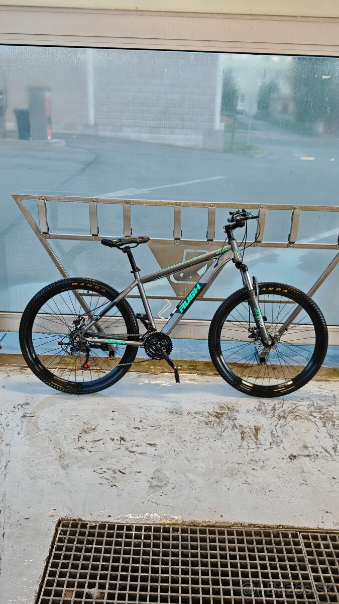 Horský bicykel Rush