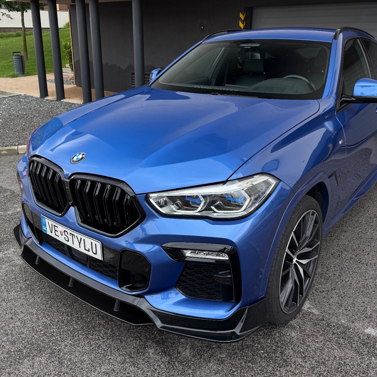 BMW X6 xDrive40i M Sport – FULL výbava