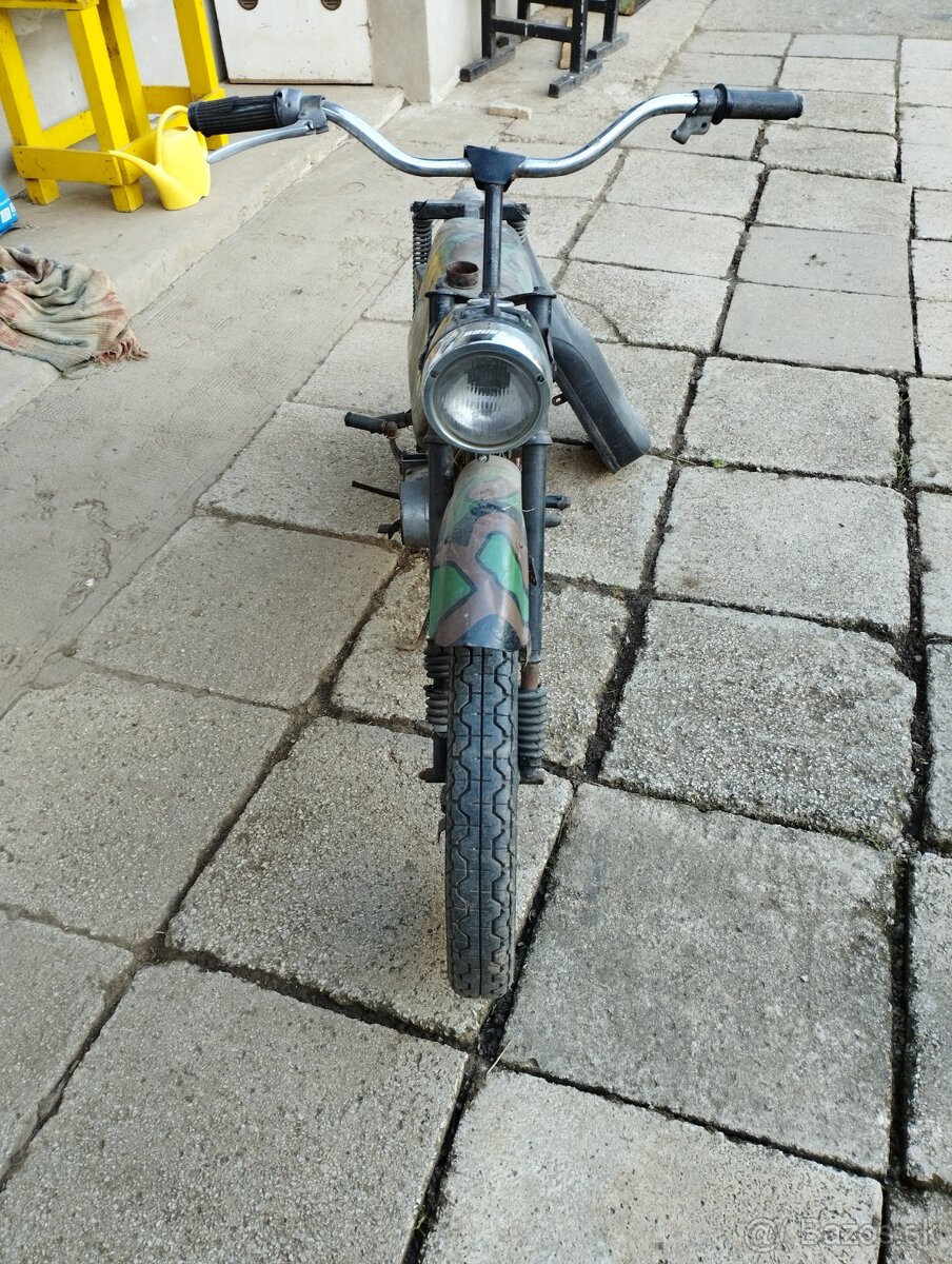 Jawa 23 mustang