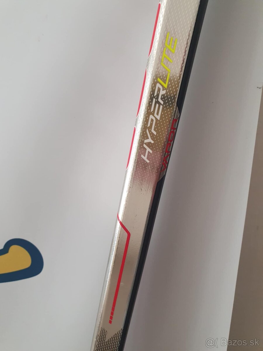 BAUER VAPOR HYPERLITE prava 40flex p28- akcia