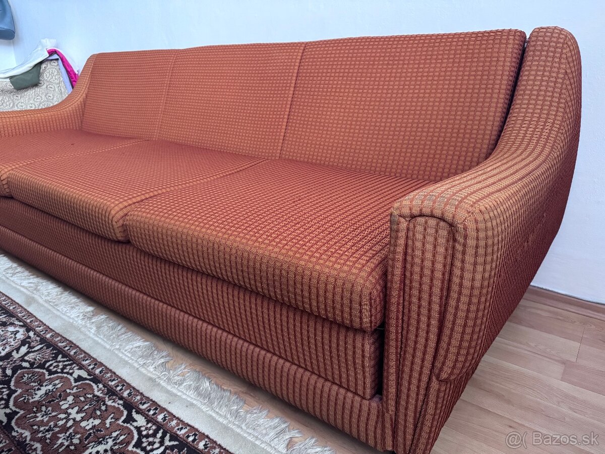 Retro sedačka rozkladacia