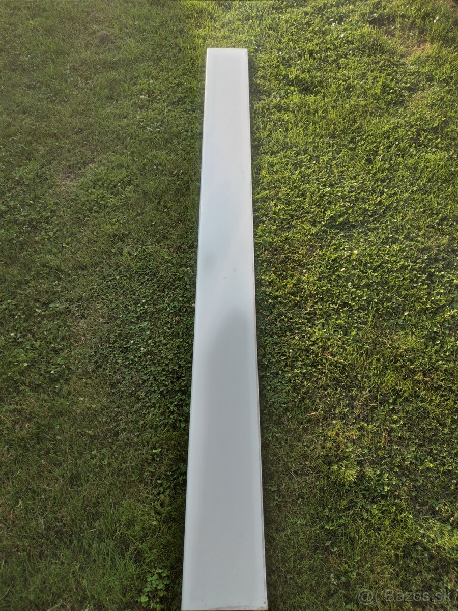 Predam vnutorne biele parapety