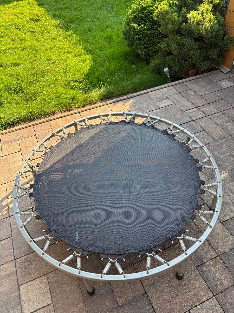 Trampolina