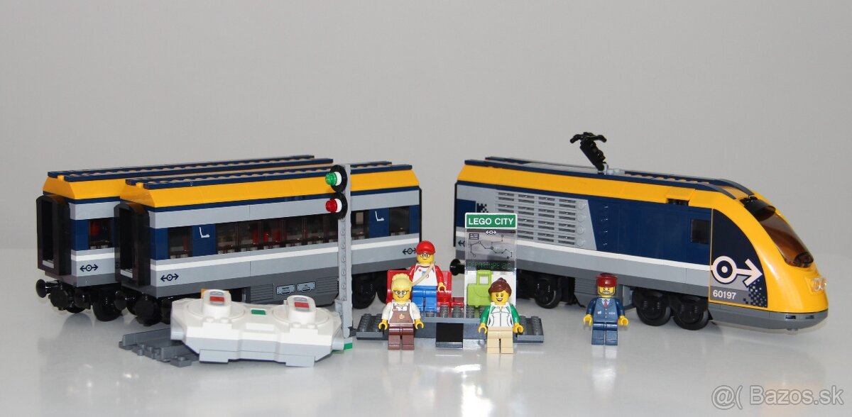 Lego City 60197 Osobný vlak