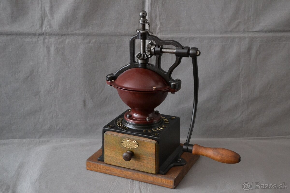 Mlynček na kávu Peugeot A 1