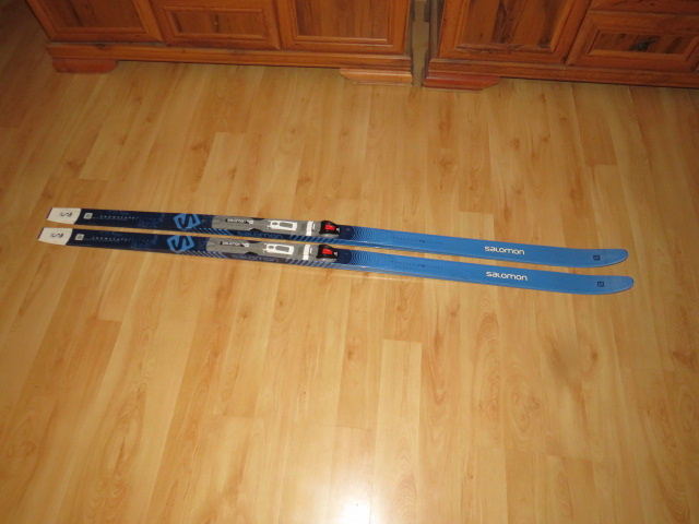 Predam nove bezky SALOMON,173 cm,SNS,supiny-SIROKE