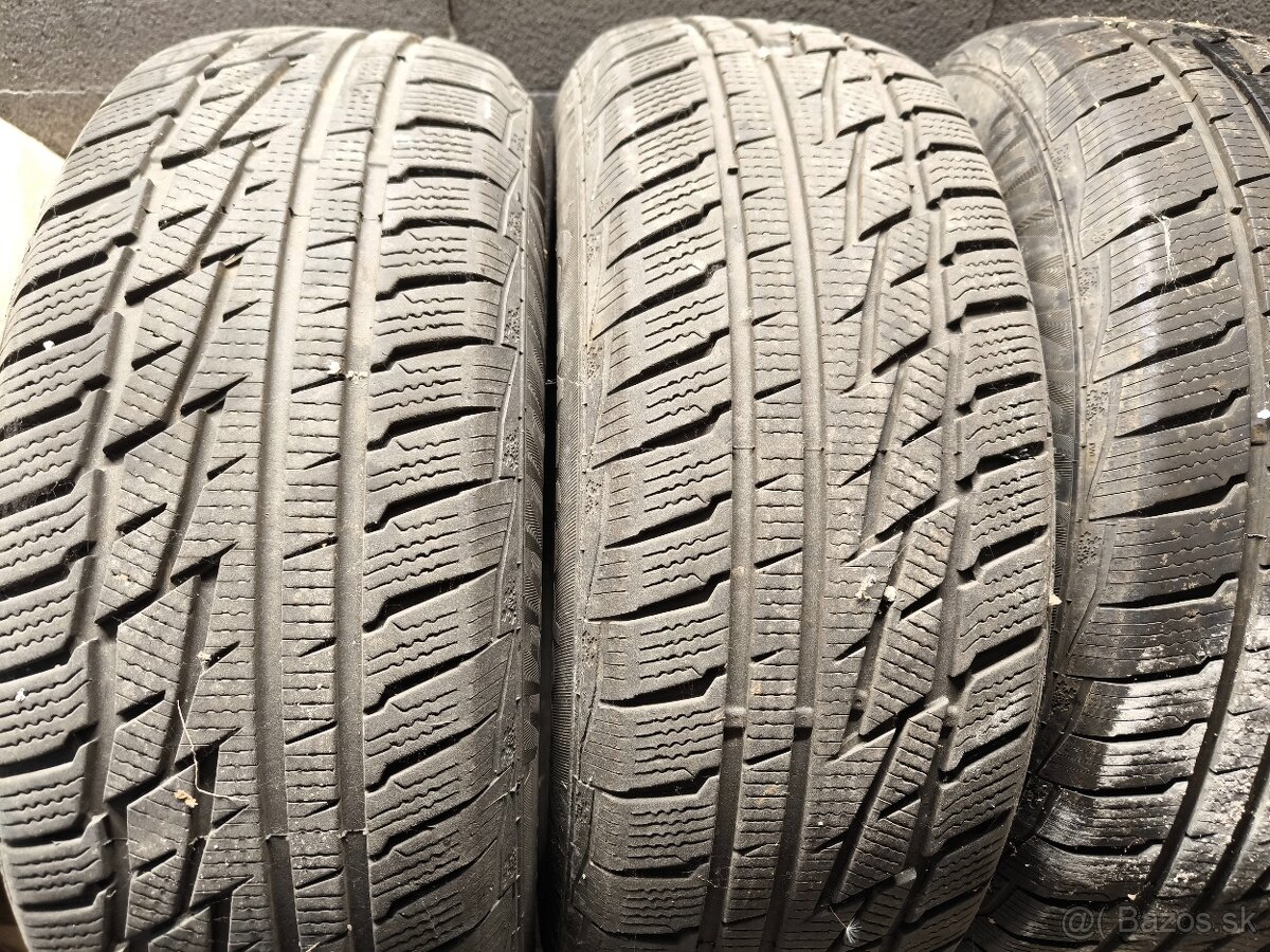 Matador MP92 Sibir Snow 235/65 R17 104H