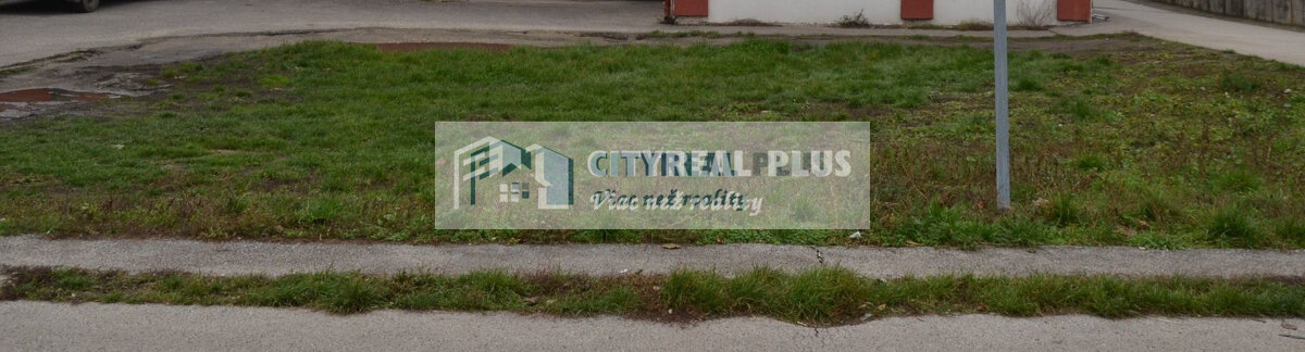 Predám pozemok v centre mesta Šurany