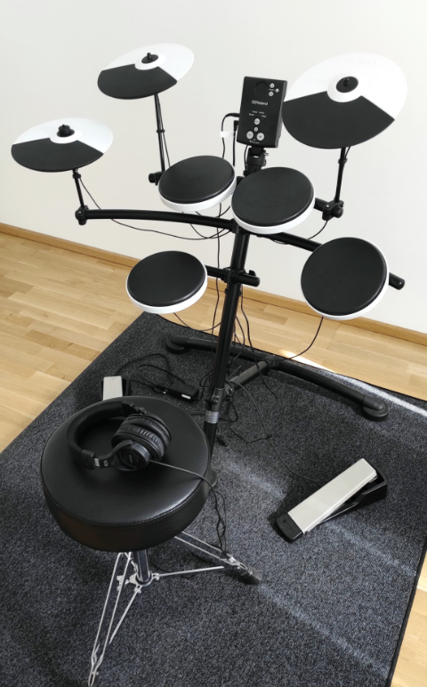 Roland TD-1K White + príslušenstvo