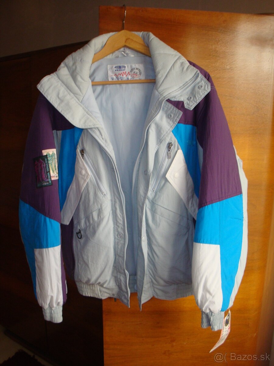 Úplne nová zimná bunda (vetrovka) s kapucňou - veľkosť M