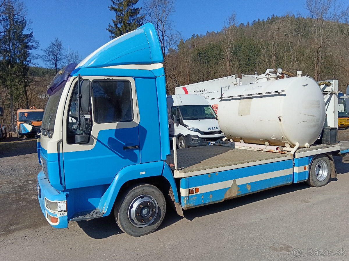 MAN LE 84 FEKÁL Toi Toi