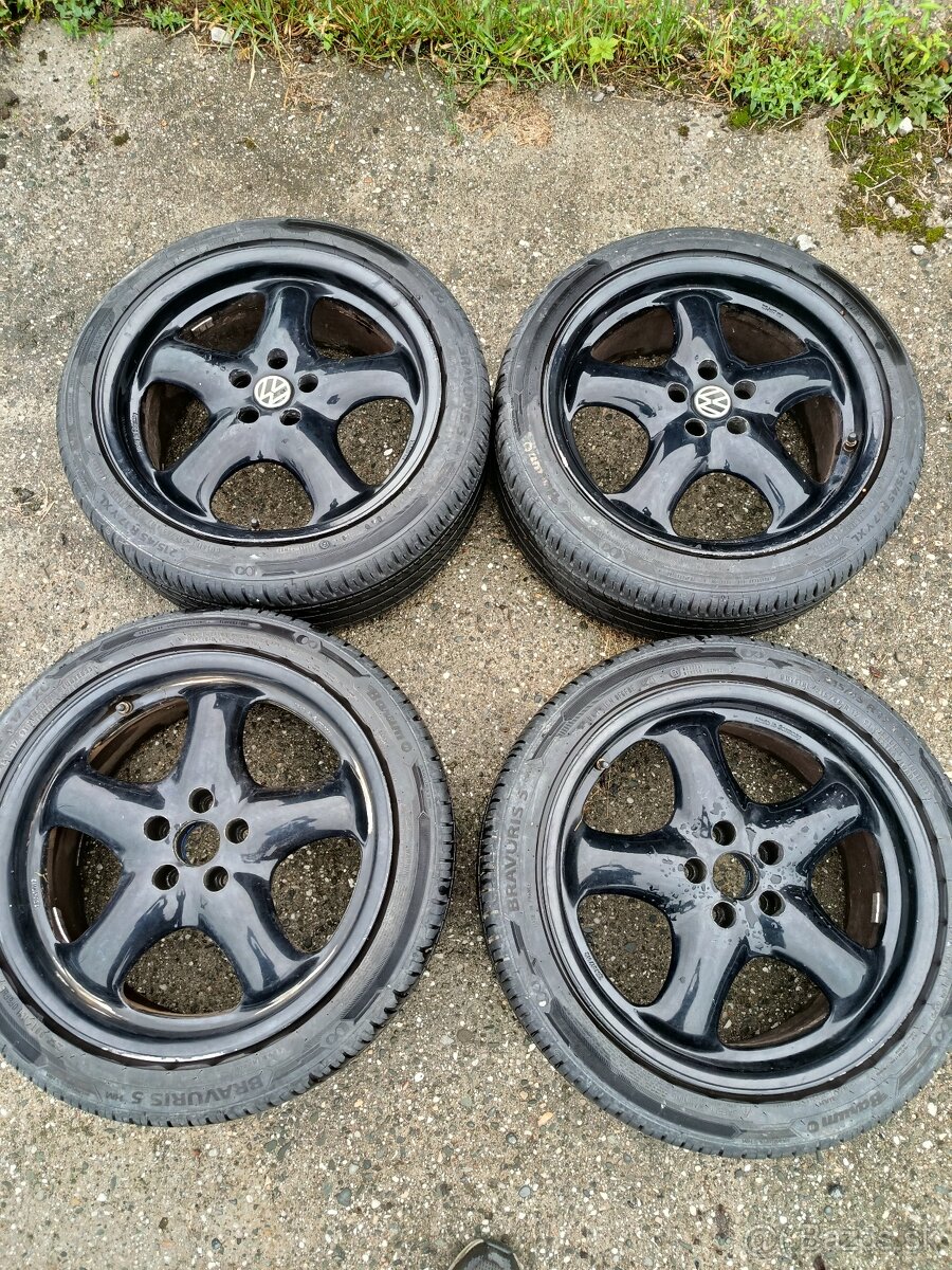 Kola 215/45 R17