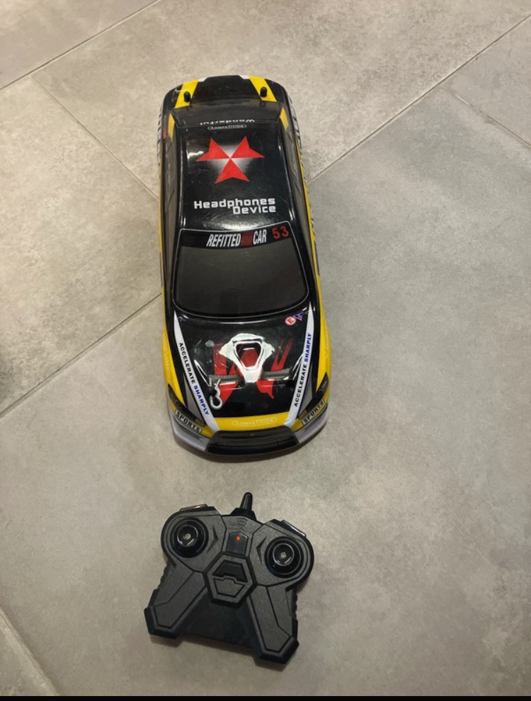 Velke auto na ovladanie