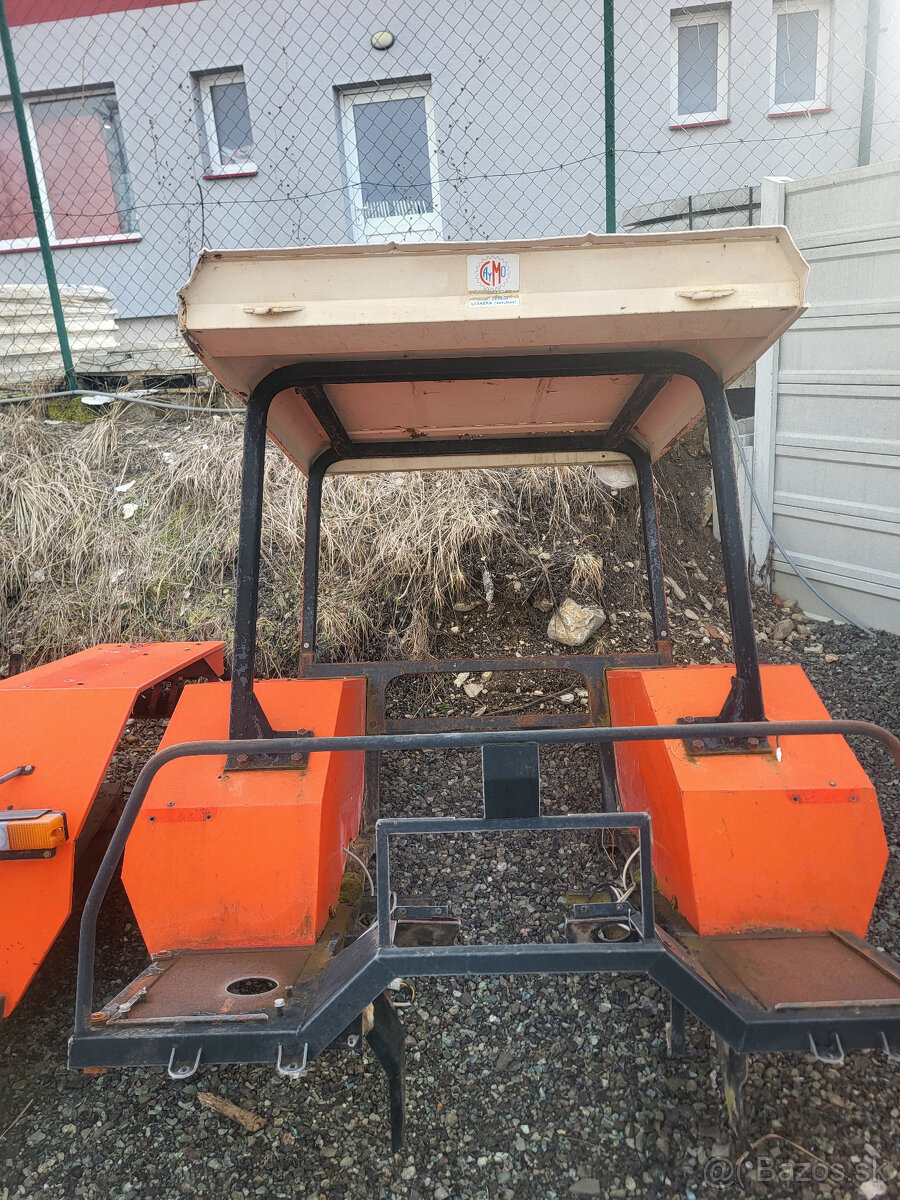 v ponuke cabrio nadstavba zetor