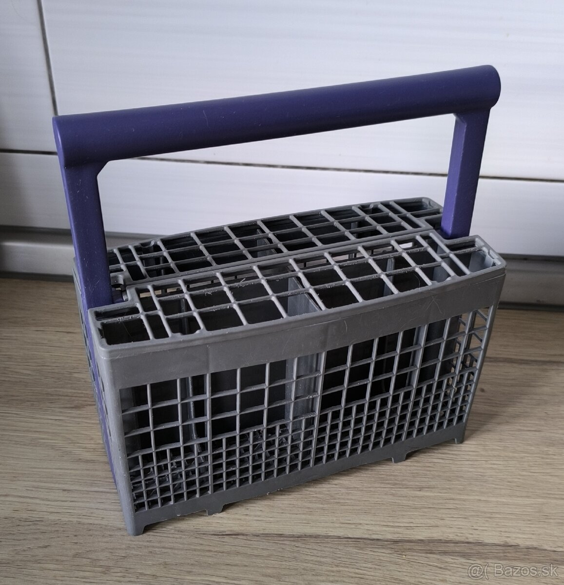 Kosik do umyvacky riadu