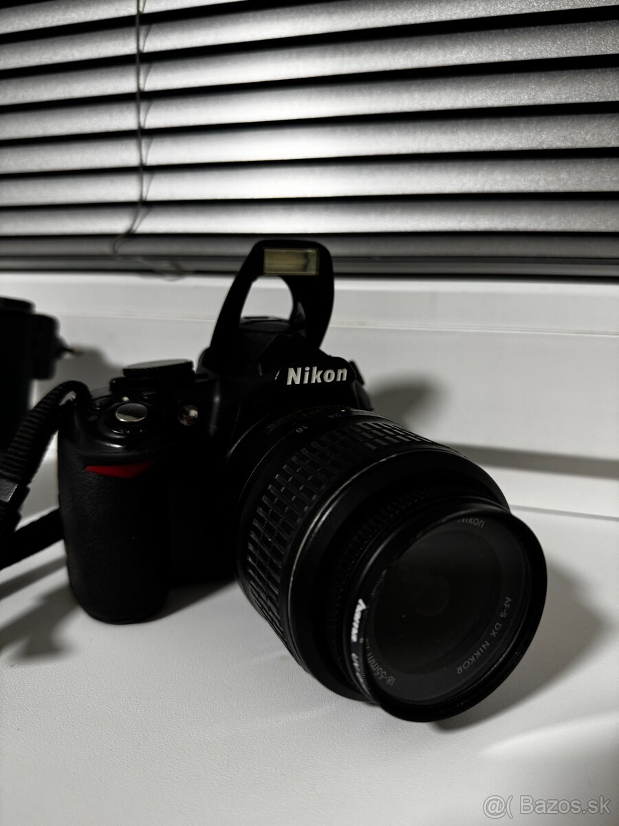 Nikon D3100 + objektív + nabíjačka
