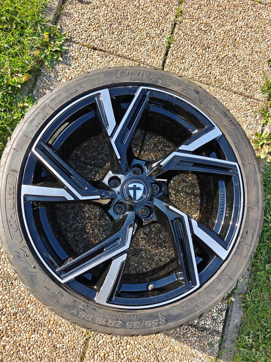 Tomason 255/35 r19 5x112 8,5Jx19