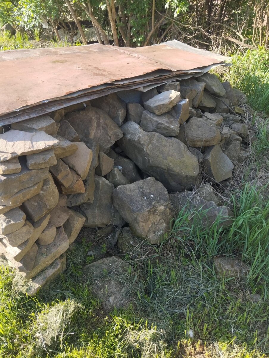 Pieskovec kameň