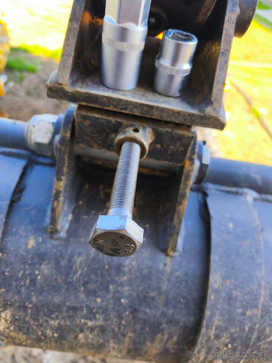 Skrutka šesťhranná závit M14/170mm stúpanie 2.0