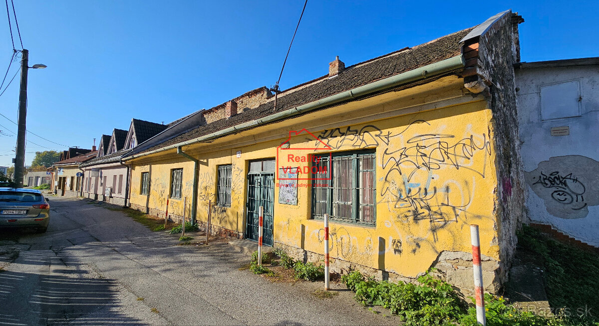 ➡️ Rodinný dom so záhradou na Baštovej ulici v Prešove.