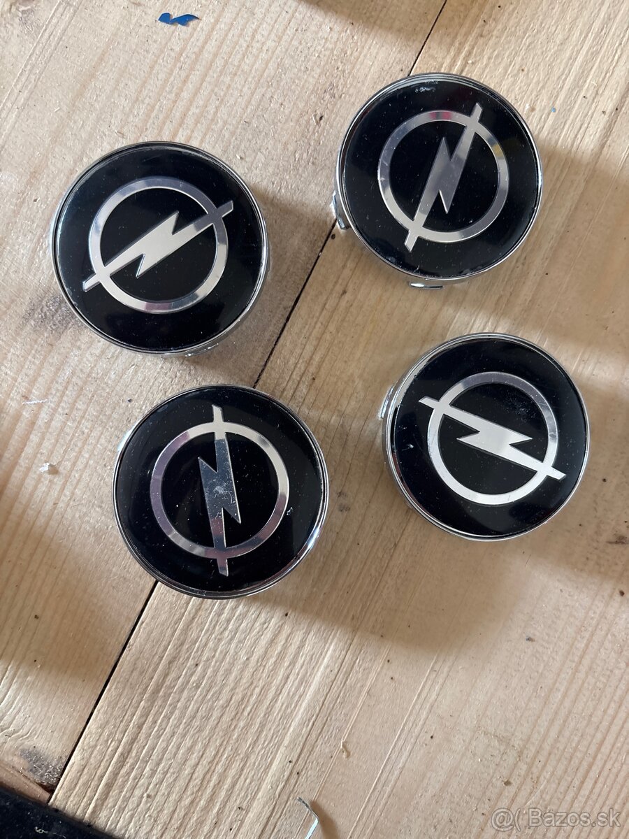 Stredové krytky Opel