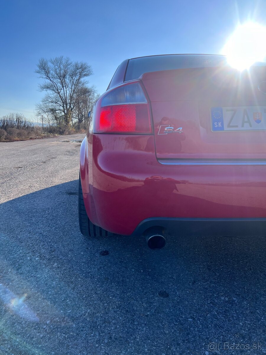 Audi S4 B6 4.2 V8 344koni manual Quattro
