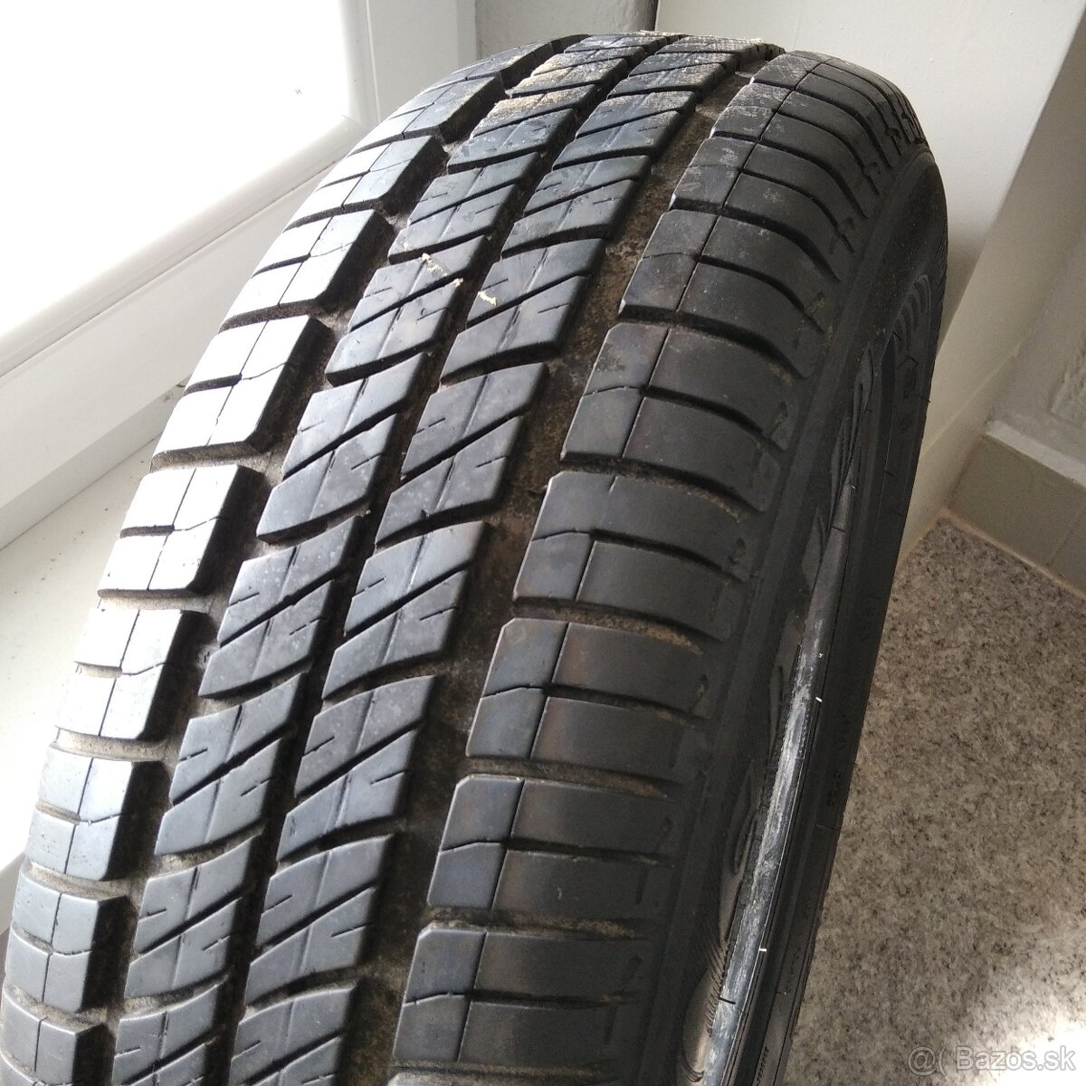 Letné pneu 165/70R14 C 89/87 R