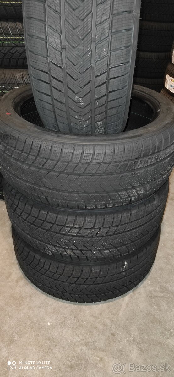 Zimné pneumatiky 225/45/17