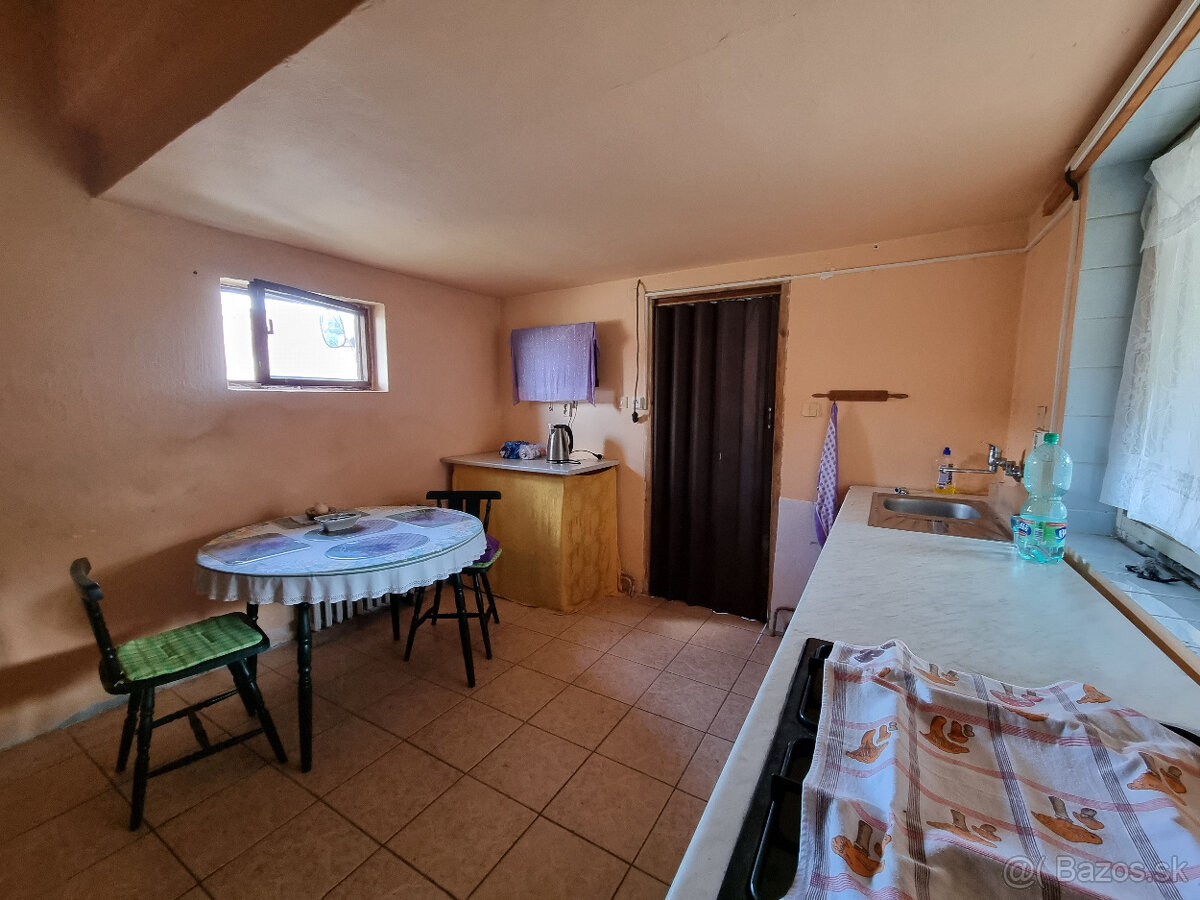 RODINNÝ DOM a POZEMOK 3783 m2 ČERMANY - VOĽNÝ