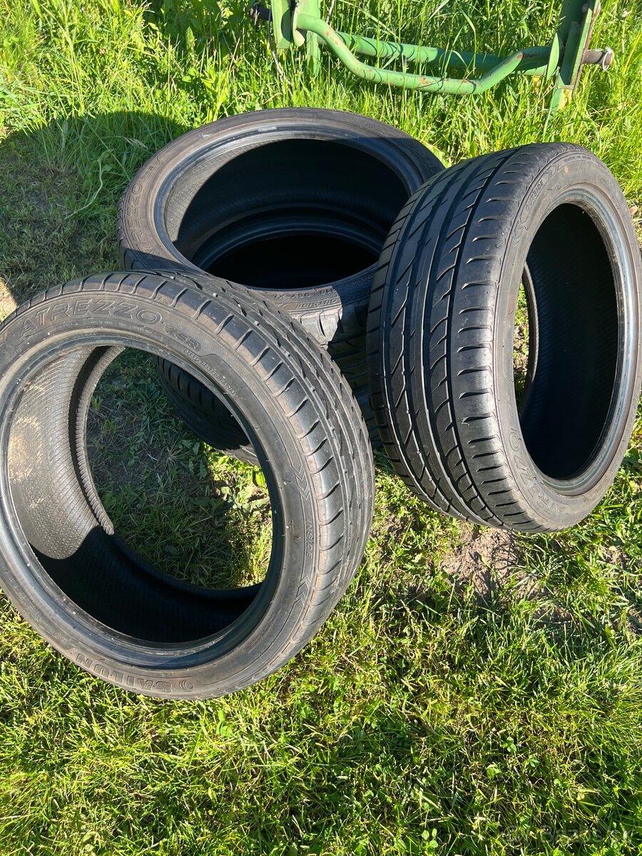 225/45r18