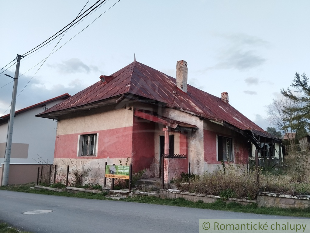 Pozemok so starším domom v obci Horná Štubňa