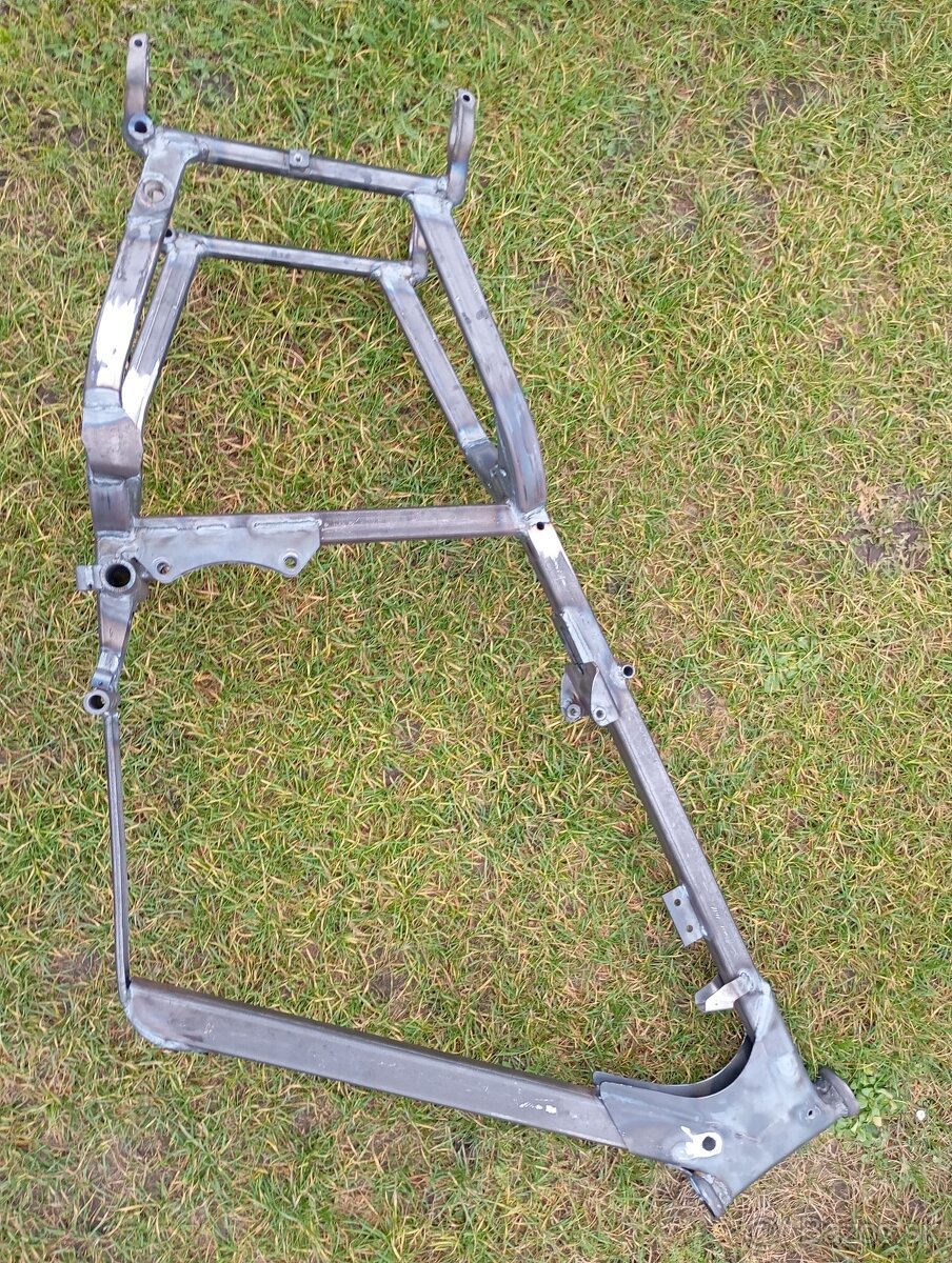 Jawa 500 OHC nový rám česká výroba