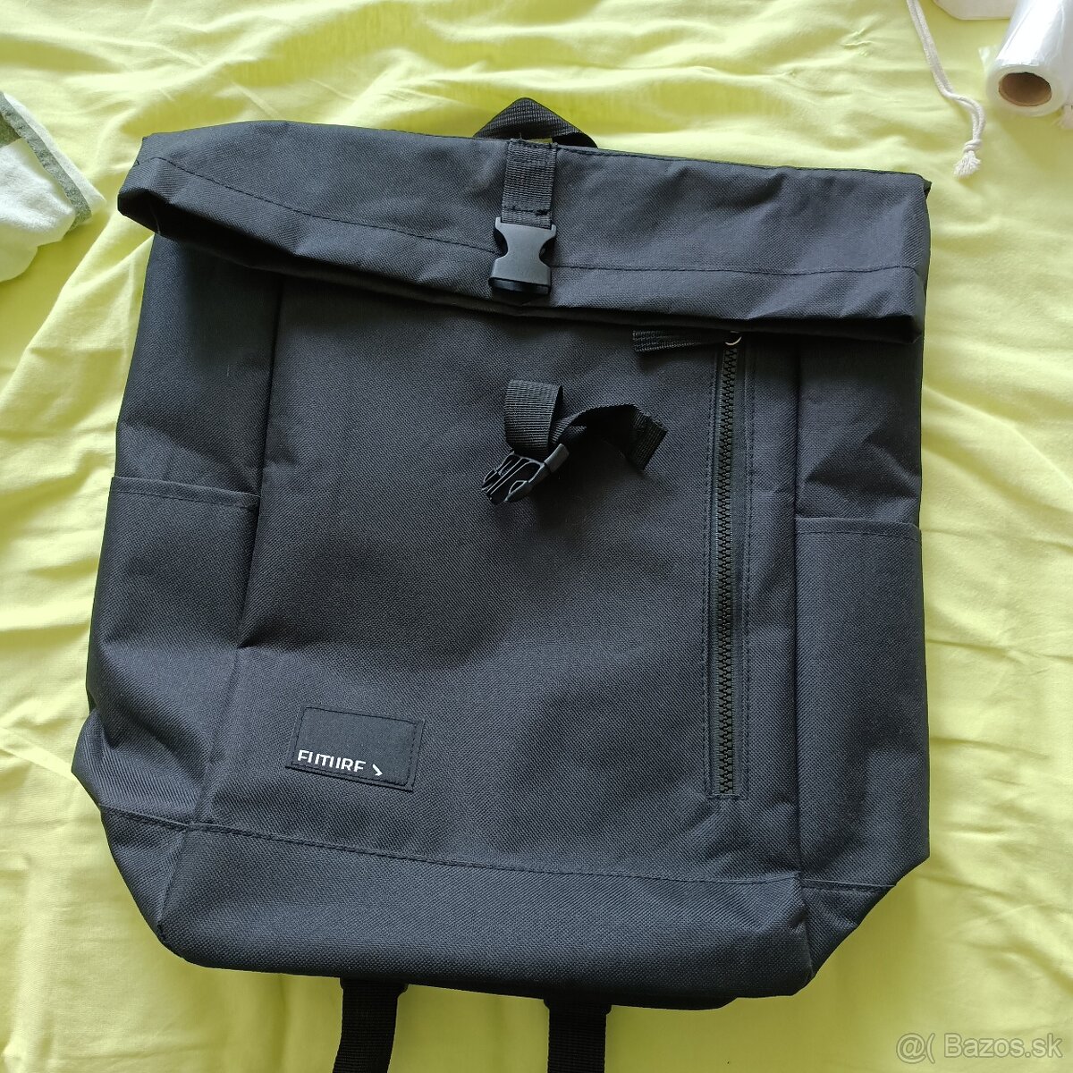 Predám nový čierny ruksak a kabelku + druhá zdarma