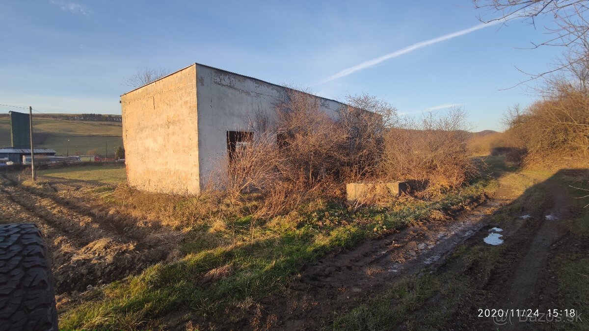 Predám pozemok s budovou